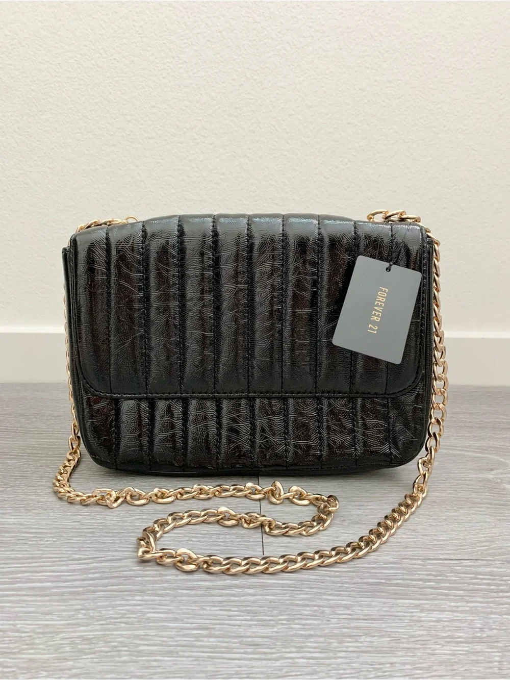 Forever 21 Black Faux Leather Quilted Chain Magnetic Crossbody Bag